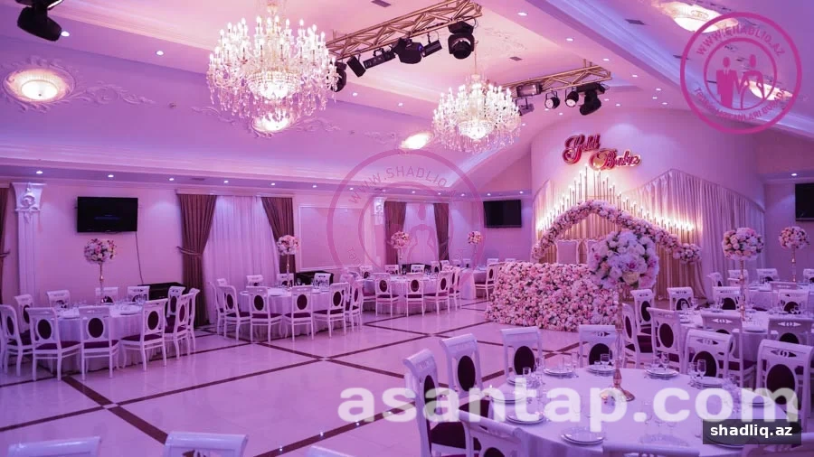 Golden Baku Saray — 1