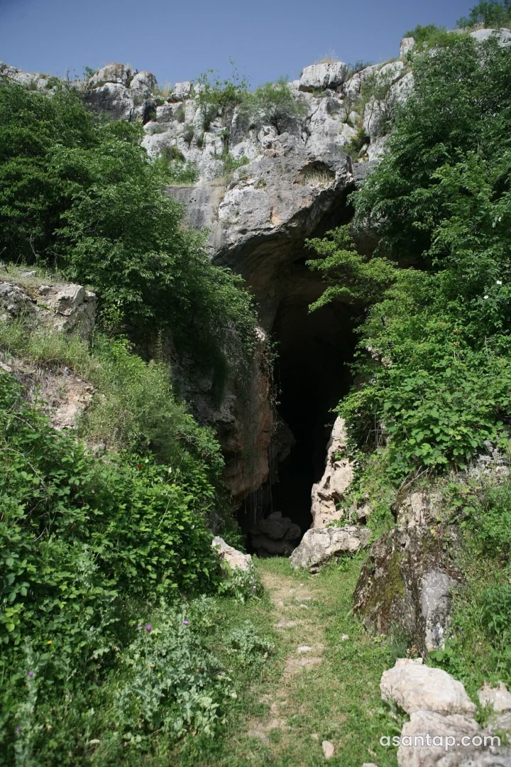 Azıx mağara düşərgəsi