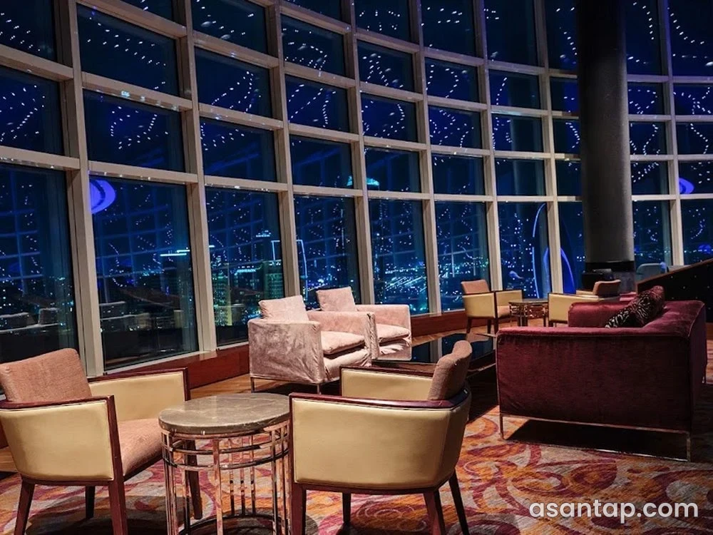 360 Bar — Hilton Baku — məkanın görünüşü