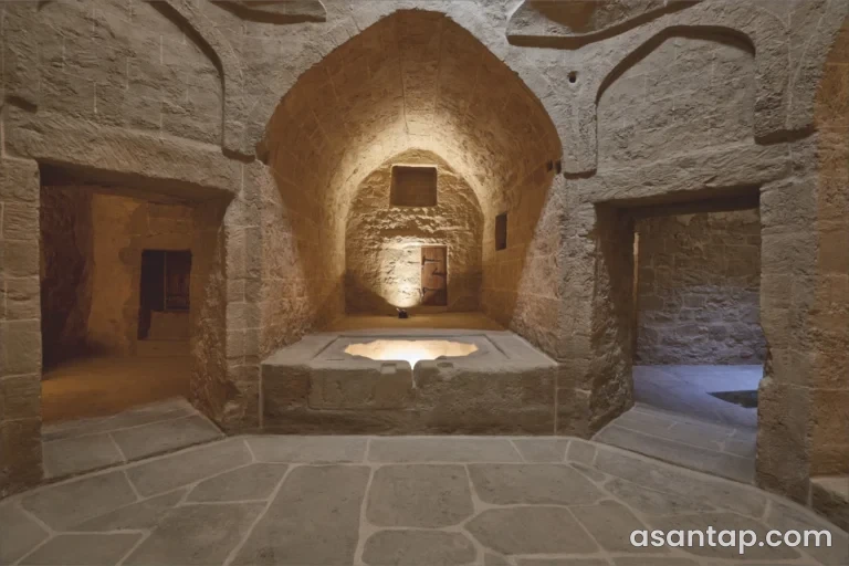 Yeraltı hamam — İçərişəhər