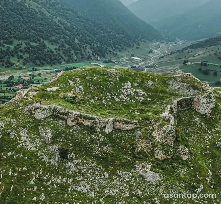 Koroğlu qalası — Gədəbəy