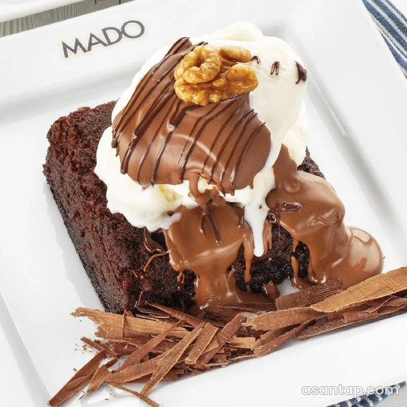 MADO Azərbaycan — rəsmi menyudakı dondurmalı brownie deserti
