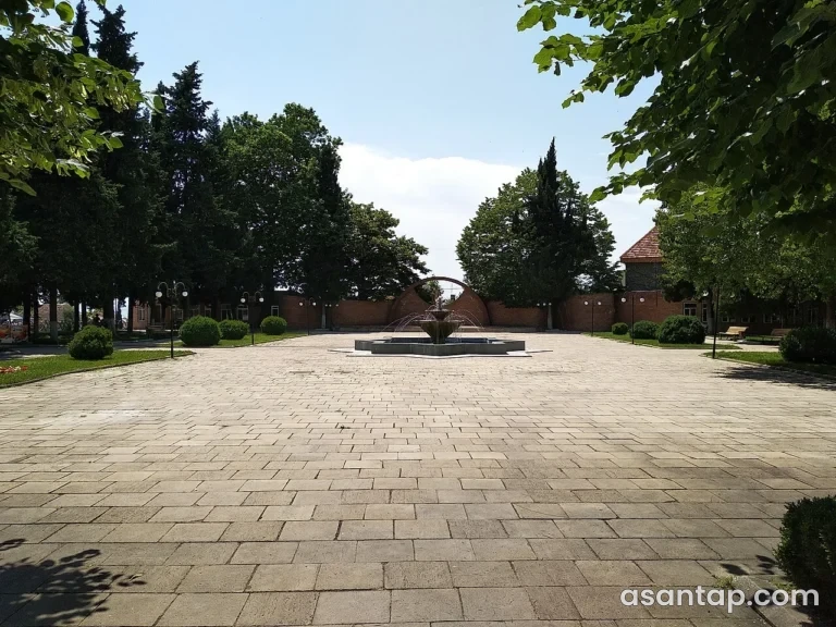 Nizami parkı — Qax