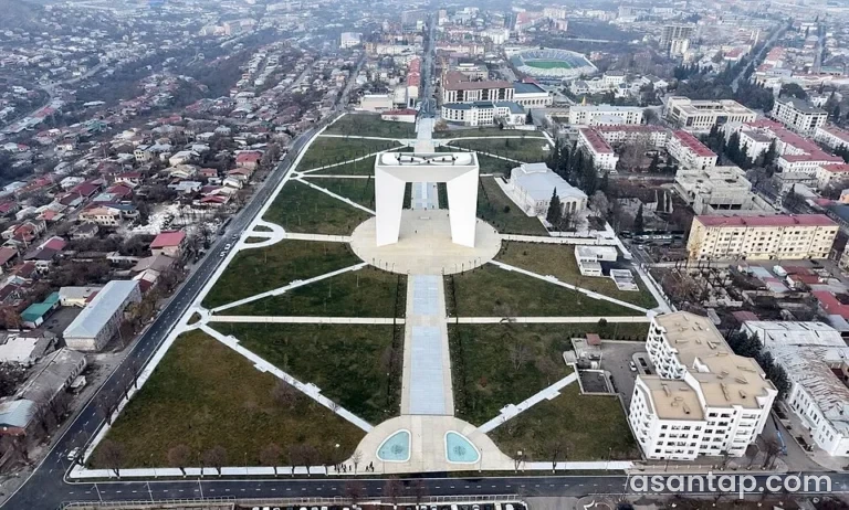 Zəfər parkı — Xankəndi