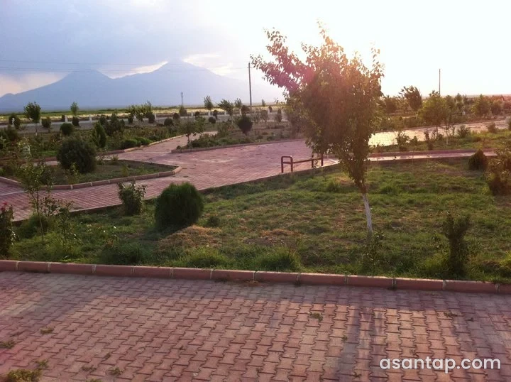 Heydərabad qəsəbə parkı — Sədərək