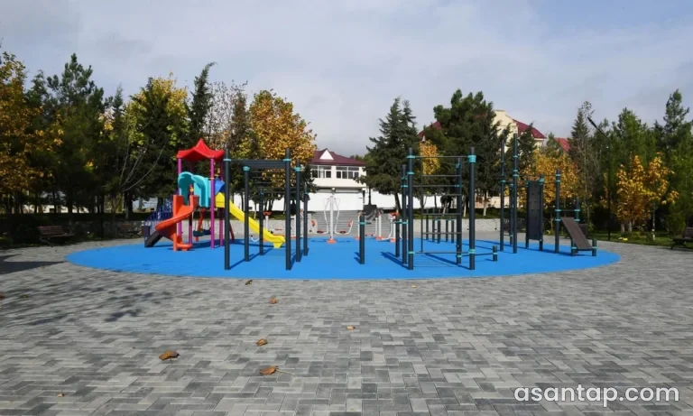 Gənclər parkı — Şamaxı